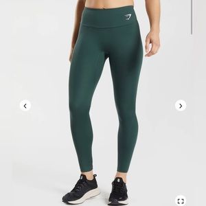 BRAND NEW GYMSHARK training leggings - Dark Green- Size M